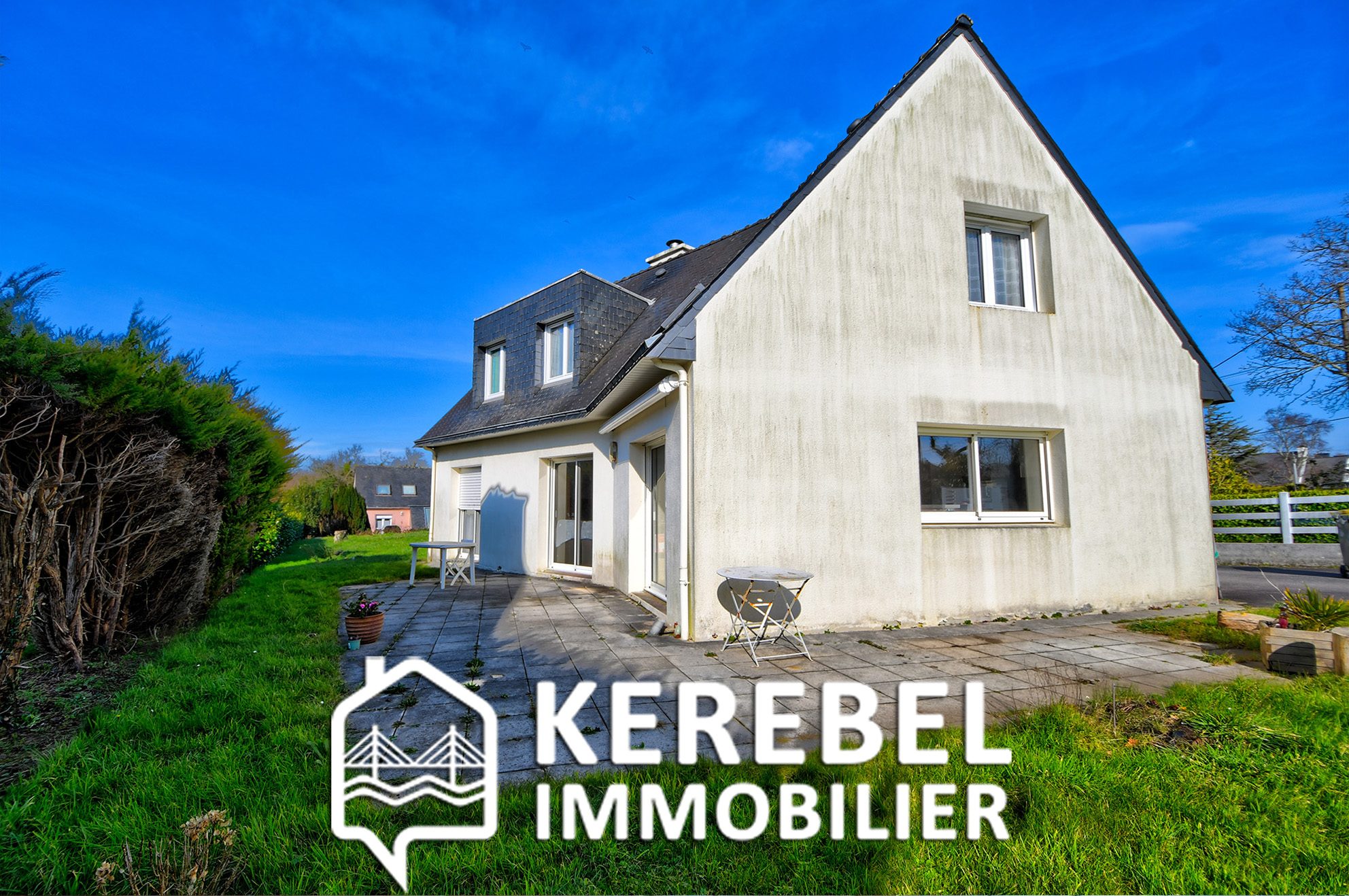 VentePROCHE CENTRE ET BUS 140 m²142.00 m²m²