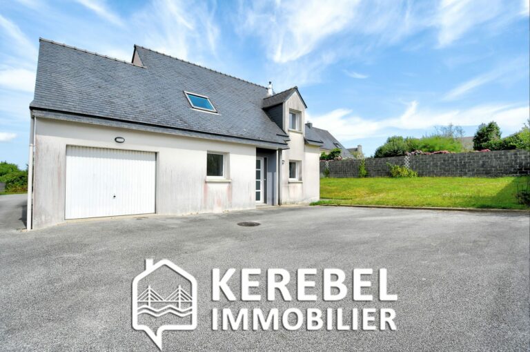 MAISON 4 CHAMBRES PROCHE BOURG