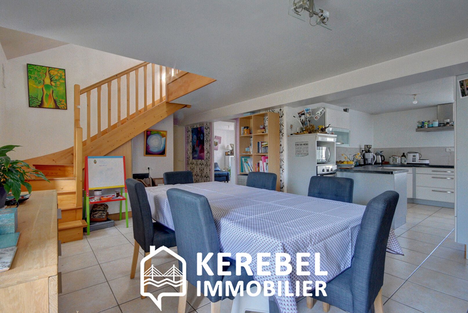 LocationCENTRE DAOULAS - DUPLEX MEUBLÉ84.64 m²m²