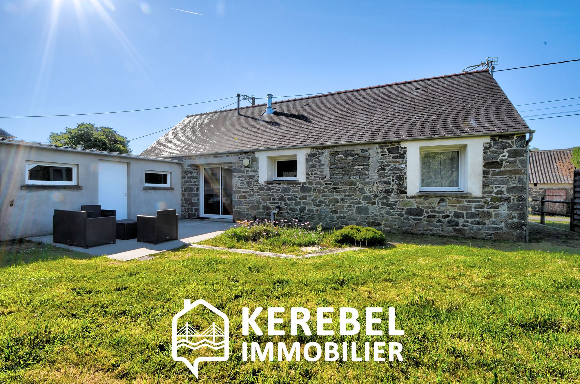 LocationMAISON PLAIN PIED EN PIERRES VUE MER60.67 m²m²
