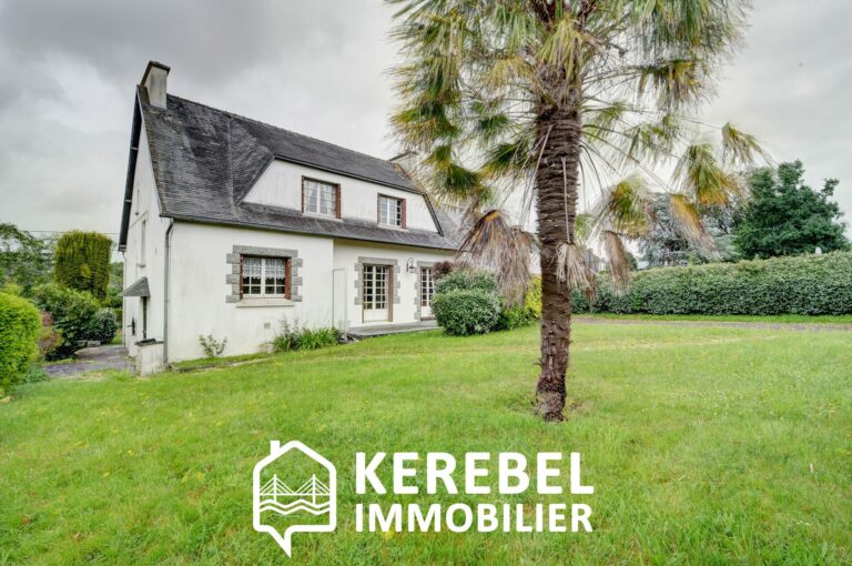 MAISON FAMILIALE PROCHE DU BOURG