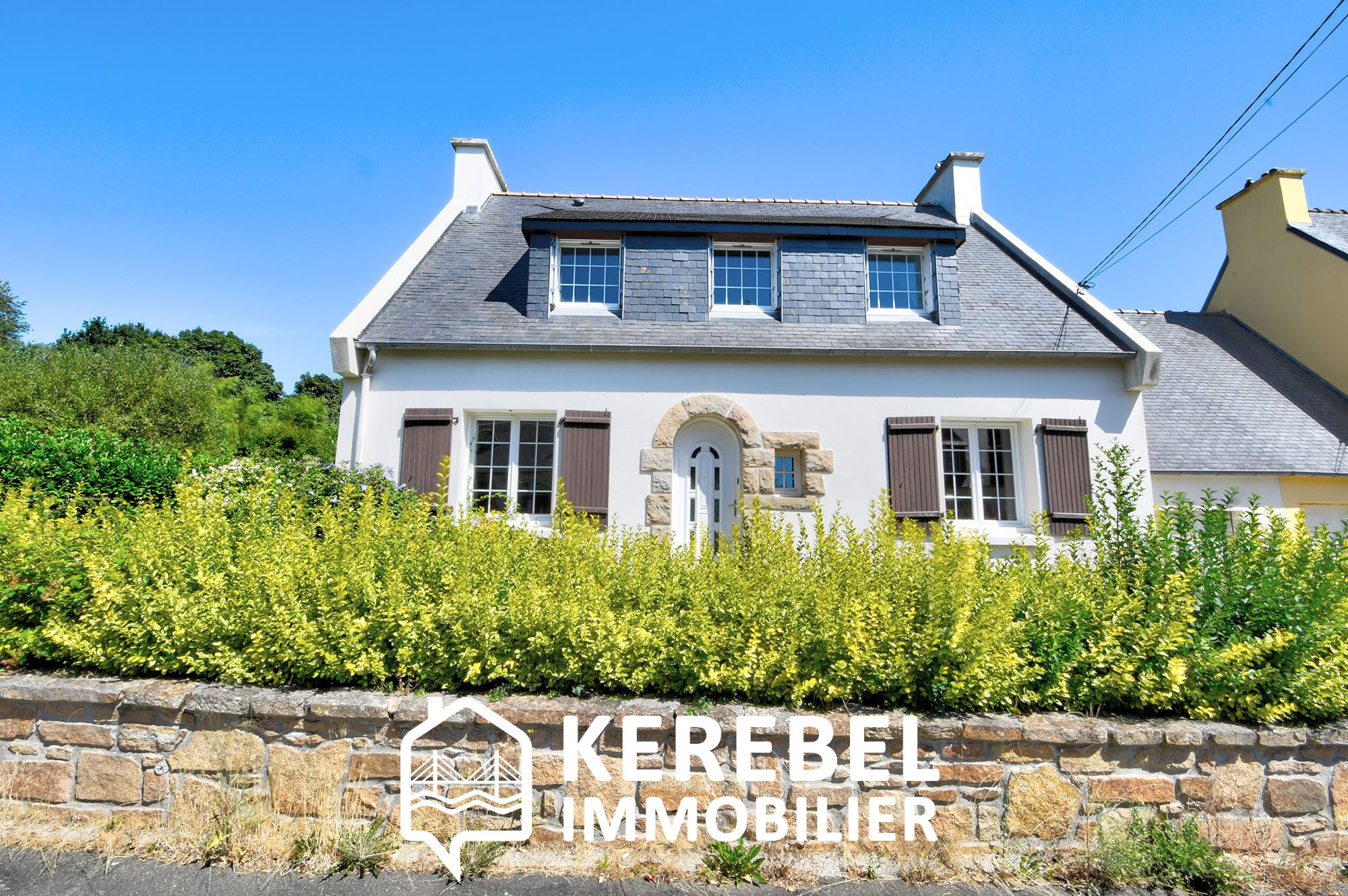 VenteMAISON FAMILIALE AU CENTRE125.00m²