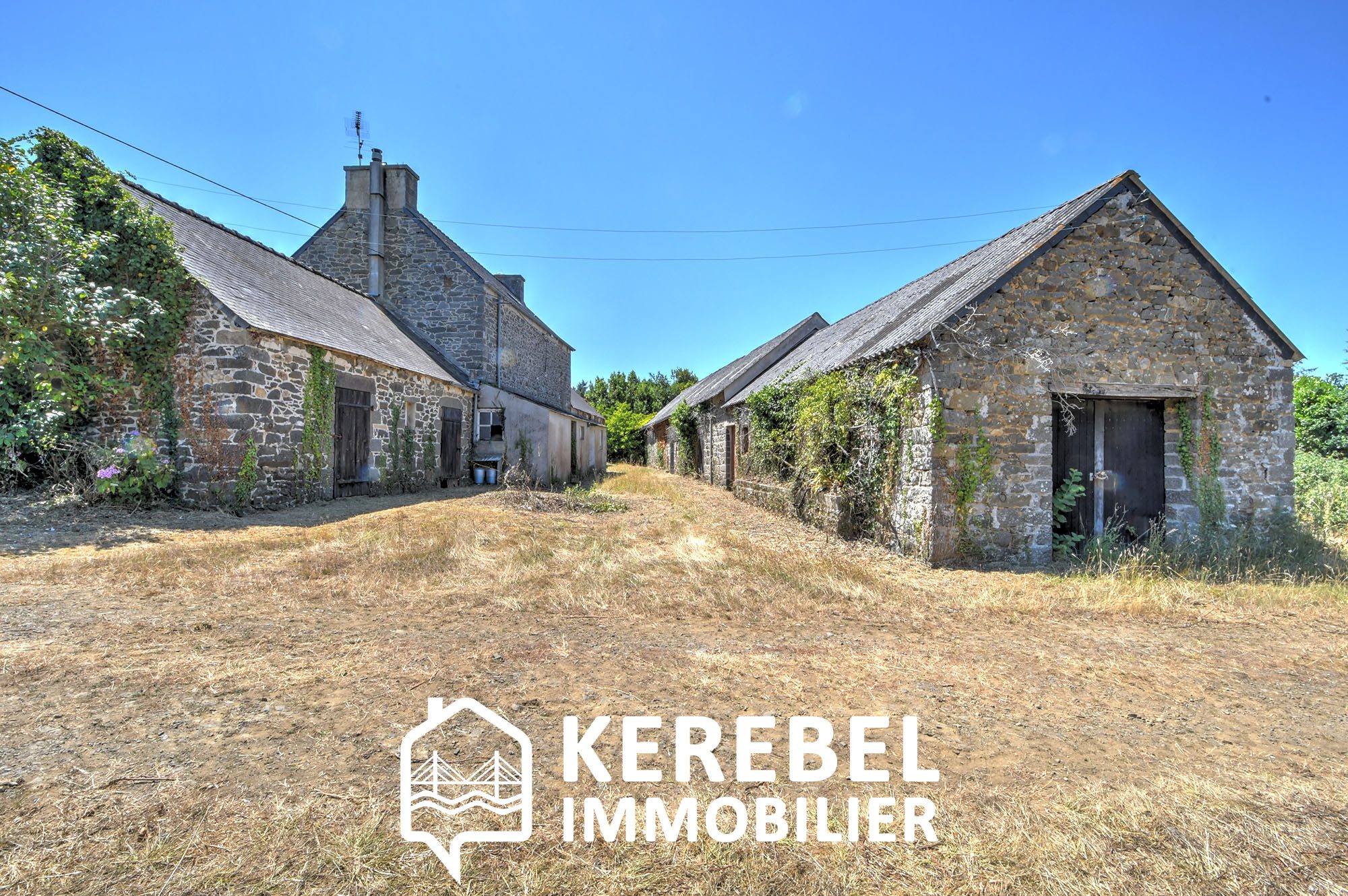 VenteCORPS DE FERME EN BORD DE MER92.00m²