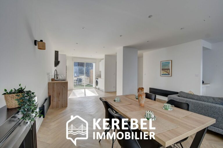 DUPLEX AU CENTRE AVEC TERRASSE