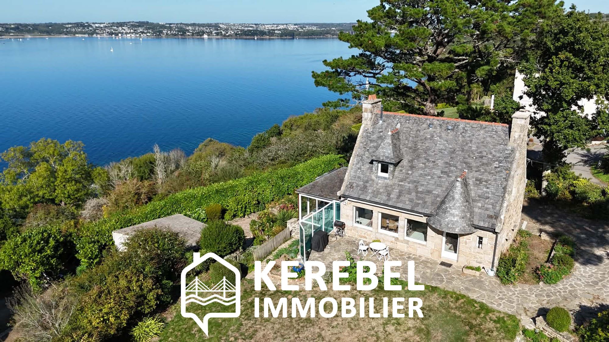 VenteMAGNIFIQUE VUE MER83.80m²